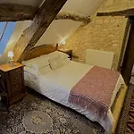 Les Pérard Caylus
