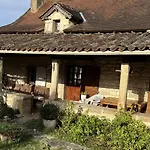 Les Pérard Hébergement de vacances *