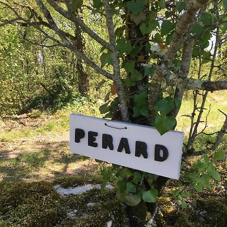 Le Perard Feriehus *