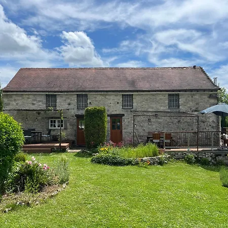 Les Perard Holiday home