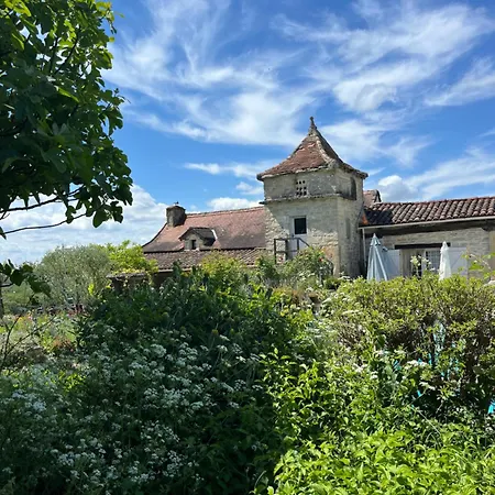 Les Perard Caylus
