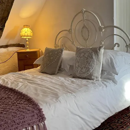 Le Perard 度假居 Caylus