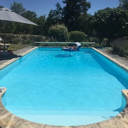Holiday home Les Perard *