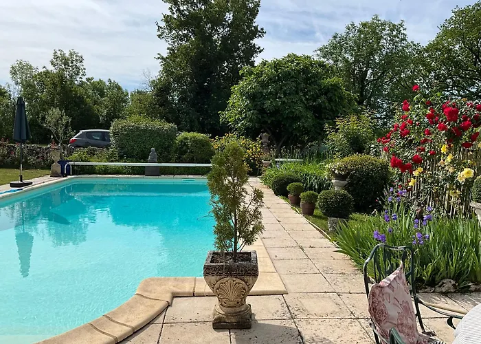 Les Pérard Сasa de vacaciones